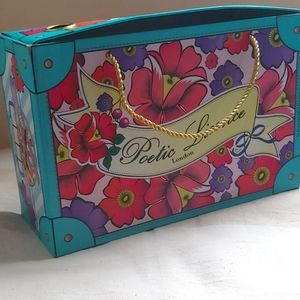 Poetic license empty shoe box